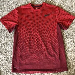 Red/Maroon Patterned Nike Dri-Fit Tee